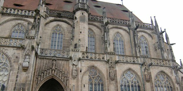 Allein schon einen Besuch wert: das Heilig-Kreuz-Münster