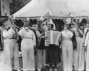 Amerikanische Rhythm Band mit Kazoos, 1936
