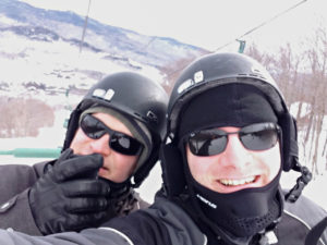 Mitglieder des Fauré Quartetts beim Skifahren