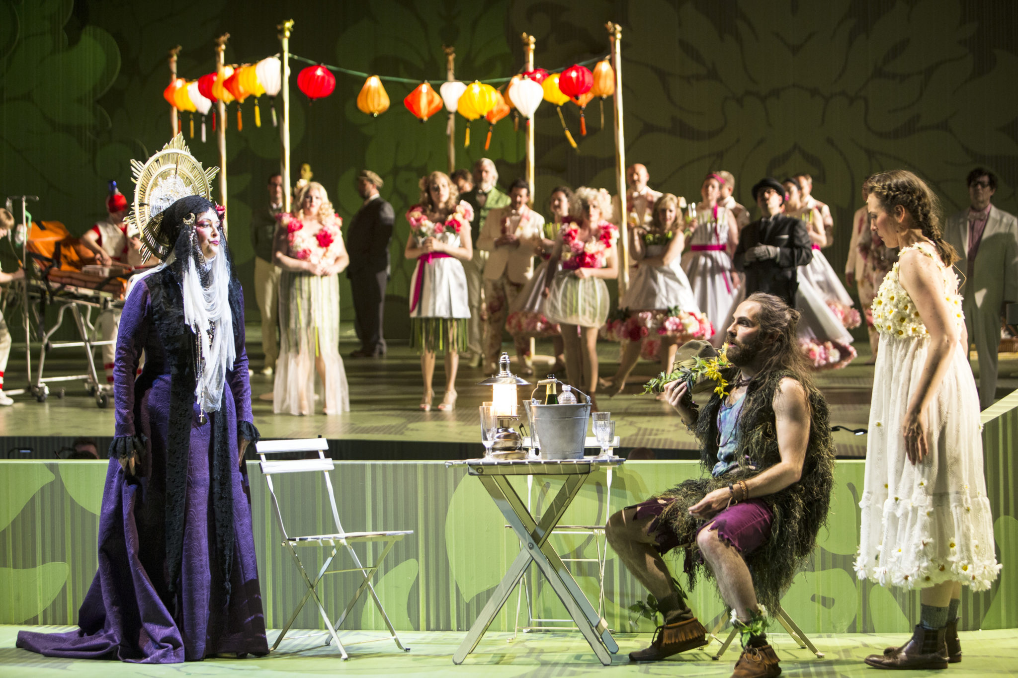 Jennifer Larmore (Die Großherzogin), Dino Lüthy (Fritz), Emily Hindrichs (Wanda), Chor der Oper Köln