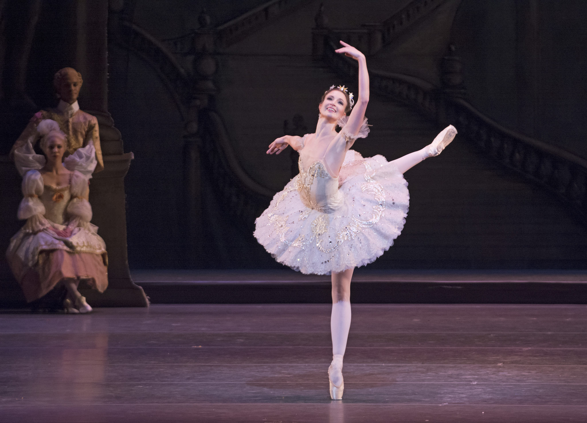 Lauren Cuthbertson als „Prinzessin Aurora“ in „Dornröschen“ aus dem Royal Opera House