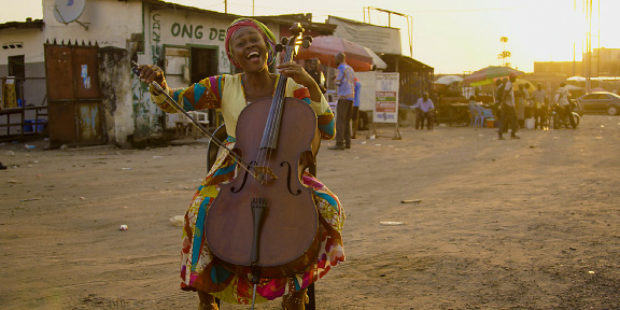 Cellistin Joséphine Nsimba in Kinshasa