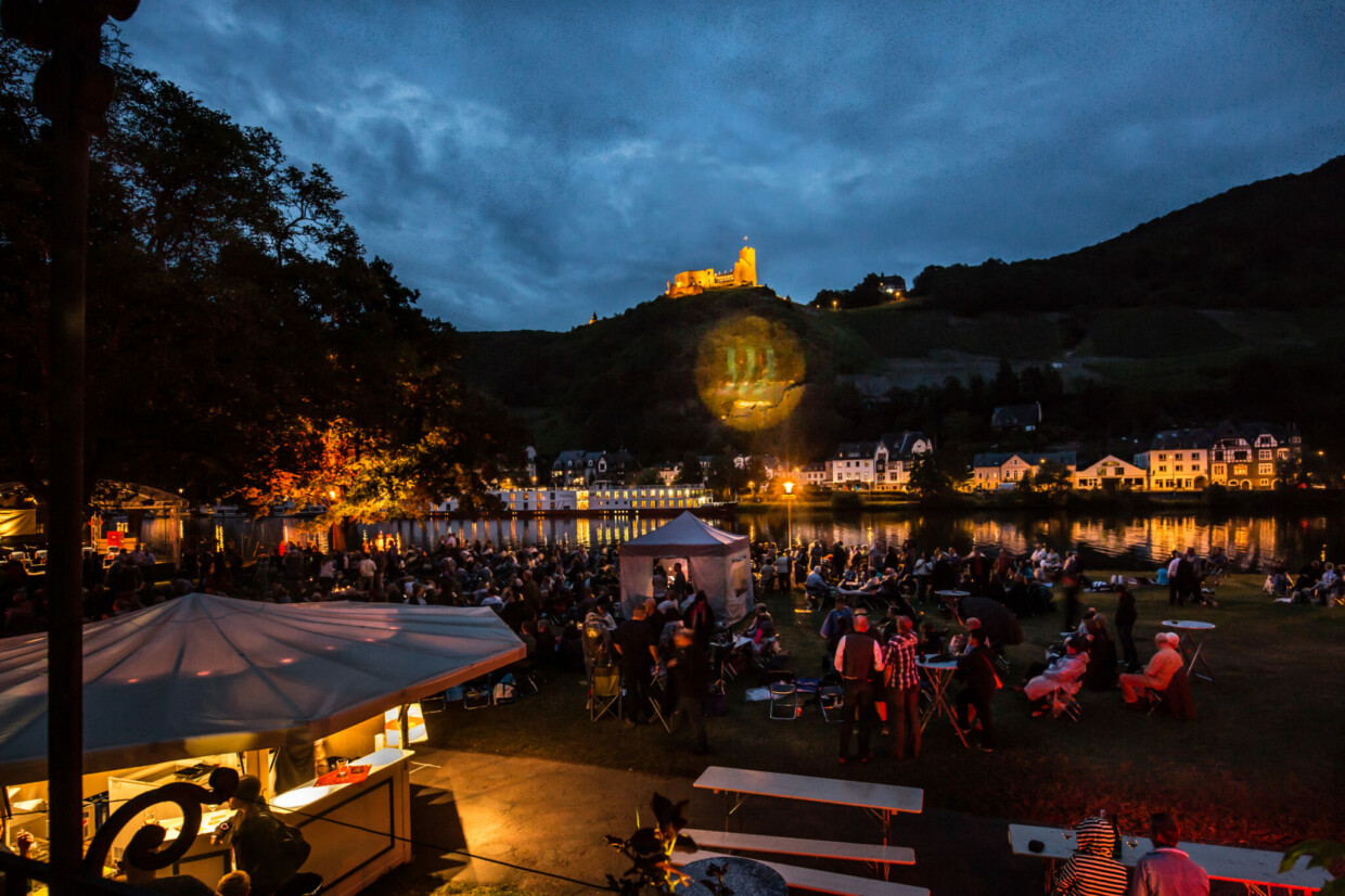 Romantische Abendstimmung in Bernkastel-Kues an der Mosel