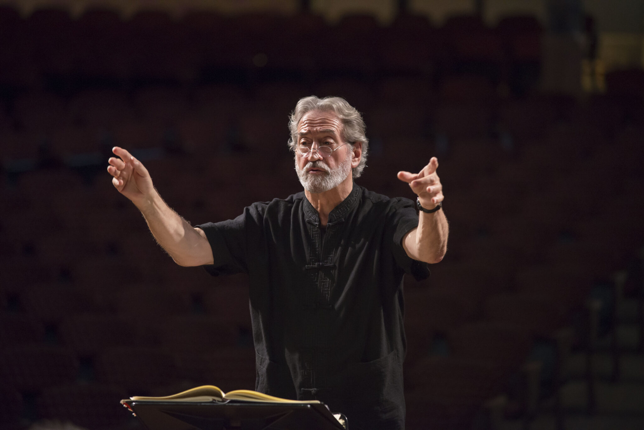 Jordi Savall zeigt mit Le Concert des Nations die hellen und dunklen Seiten in Mozarts Musik