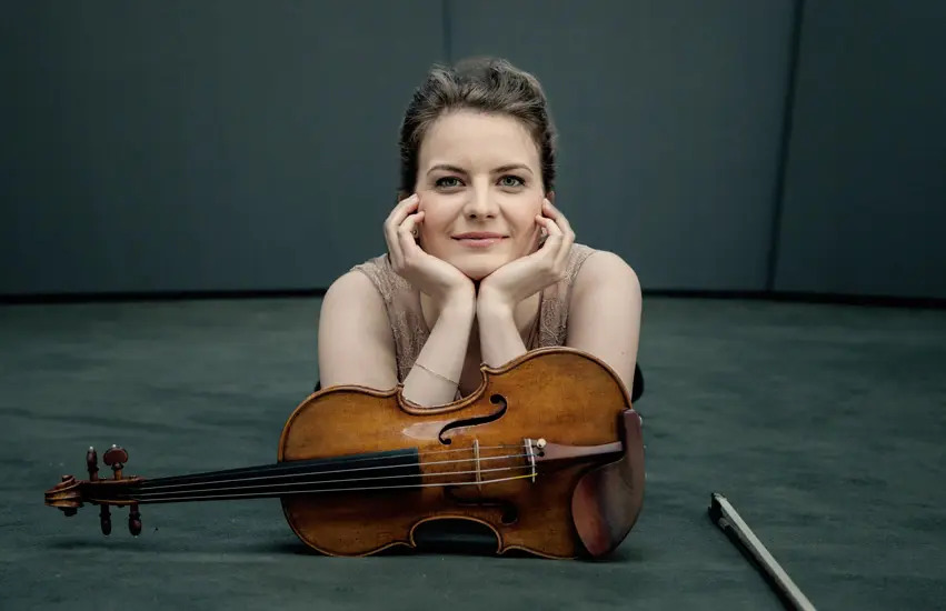 Idealbesetzung für Mendelssohns Violinkonzert: Festivalgast Veronika Eberle
