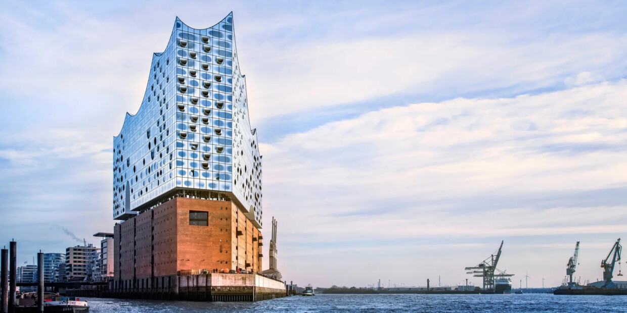 Bei Hitze lockt das Wasser – und ein erfrischender Elbphilharmonie Sommer