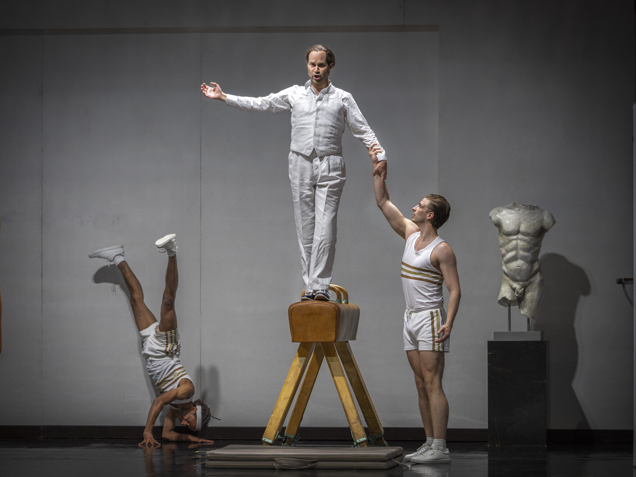 Szenenbild aus Vivaldis „L'Olimpiade“ bei den Innsbrucker Festwochen für Alte Musik