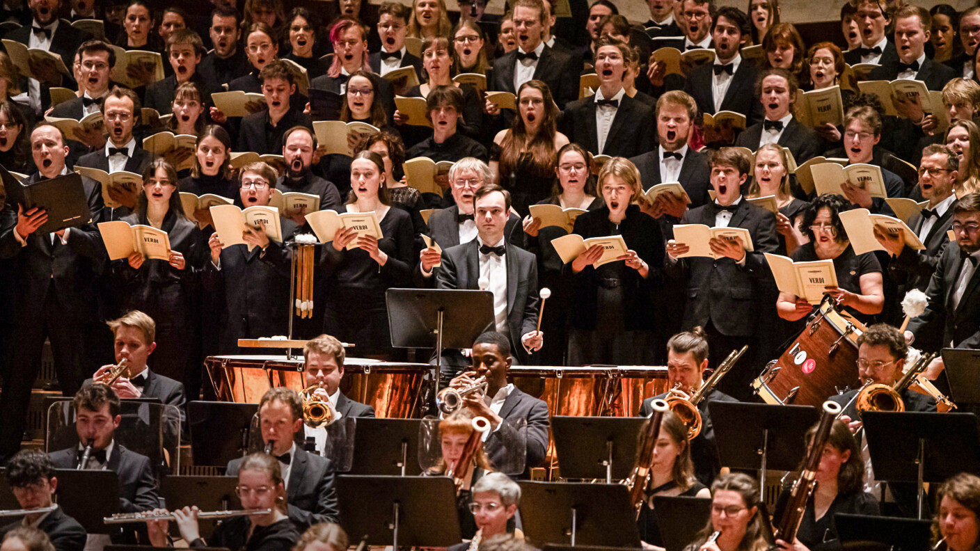 In voller Stärke: Chor und Orchester des Collegium Musicum Berlin