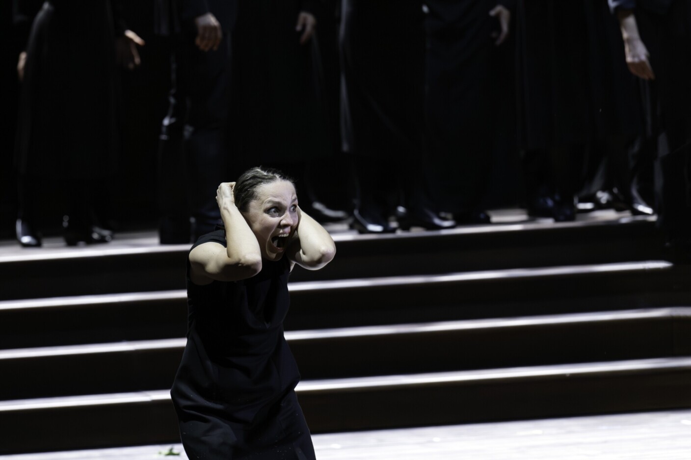 Szenenbild aus „La fiamma“ an der Deutschen Oper Berlin