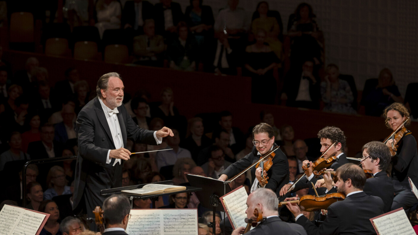 Erstmals in der Elbphilharmonie zu erleben: das Lucerne Festival Orchestra