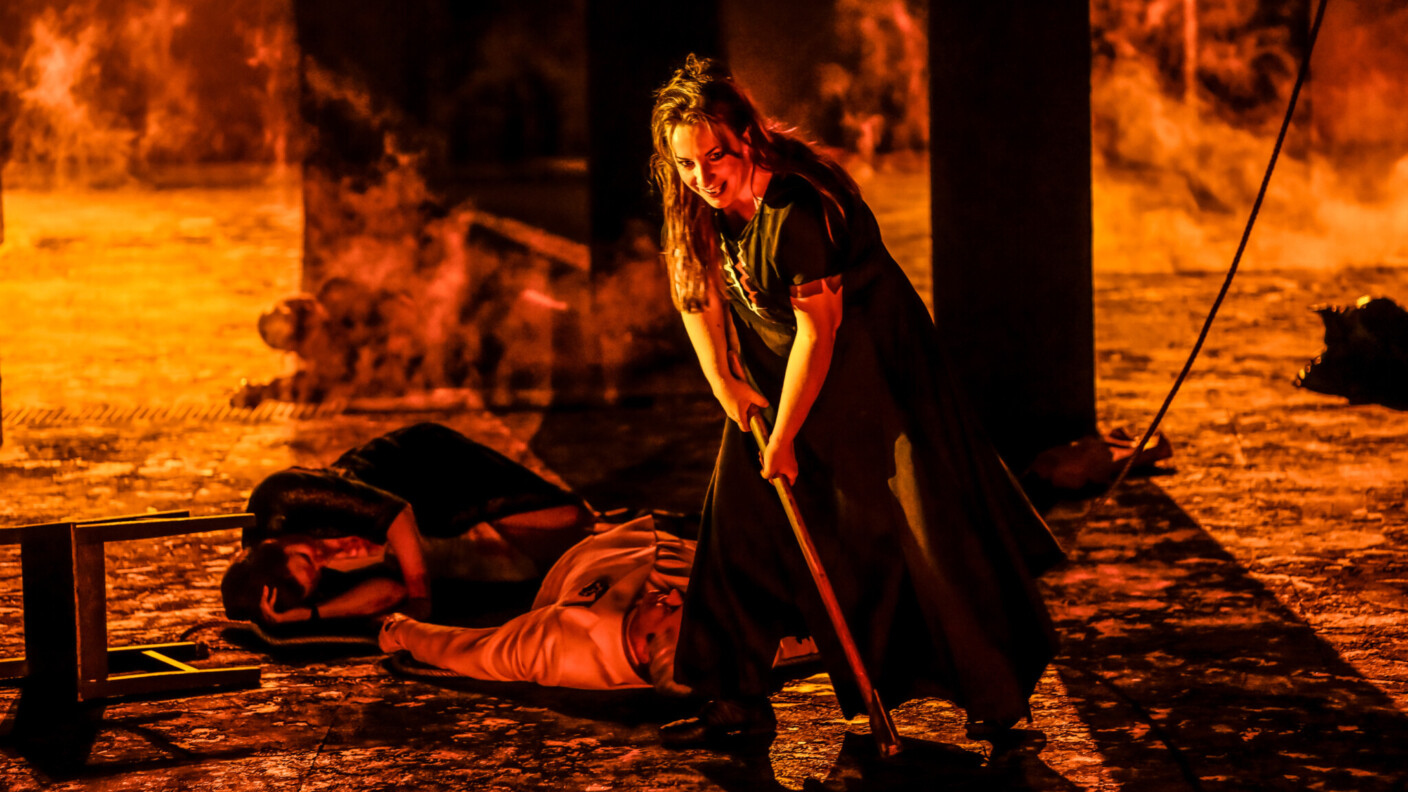 Allison Oakes als Elektra in Richard Strauss' gleichnamiger Oper im Kölner Staatenhaus