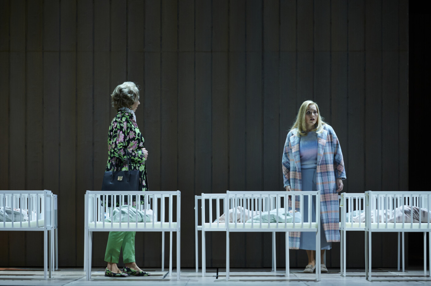 Szenenbild aus „Die Frau ohne Schatten“ an der Deutschen Oper Berlin