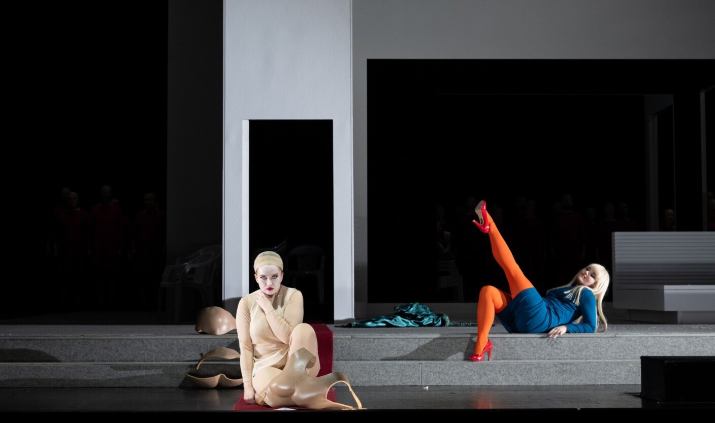 Szenenbild aus „Lady Macbeth von Mzensk“ an der Oper Düsseldorf