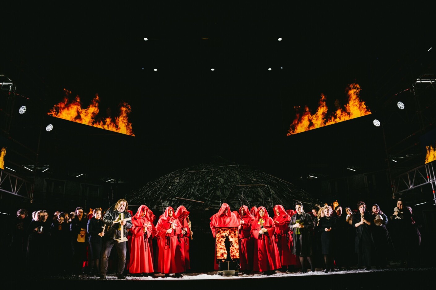 Szenenbild aus „Faust“ am Staatstheater Kassel